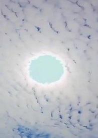 她含泪继承宗门